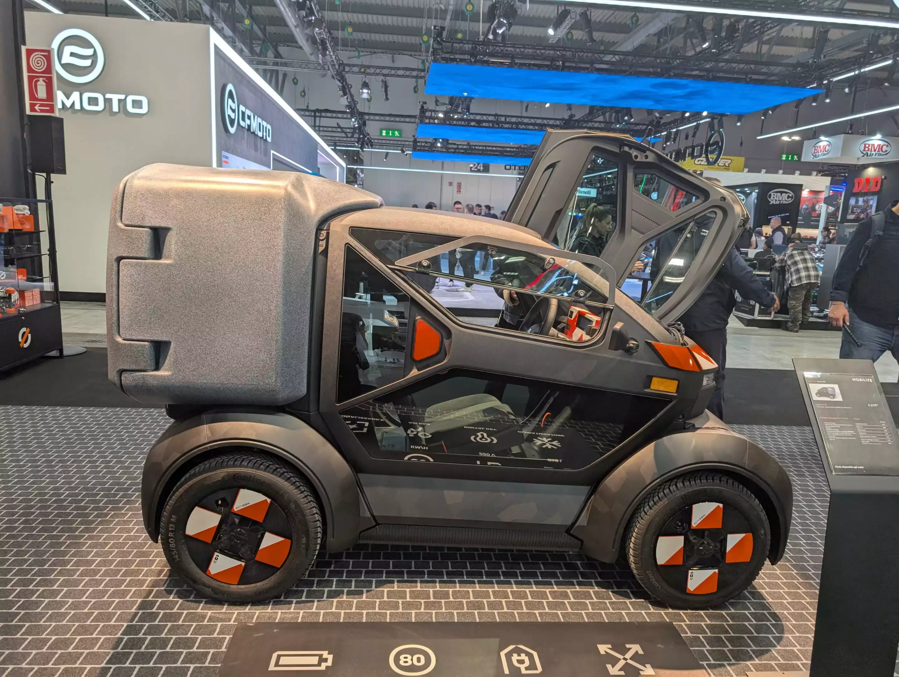 The Mobilize Bento electric minivan has seating for one, plus a 649-liter cargo box to the rear