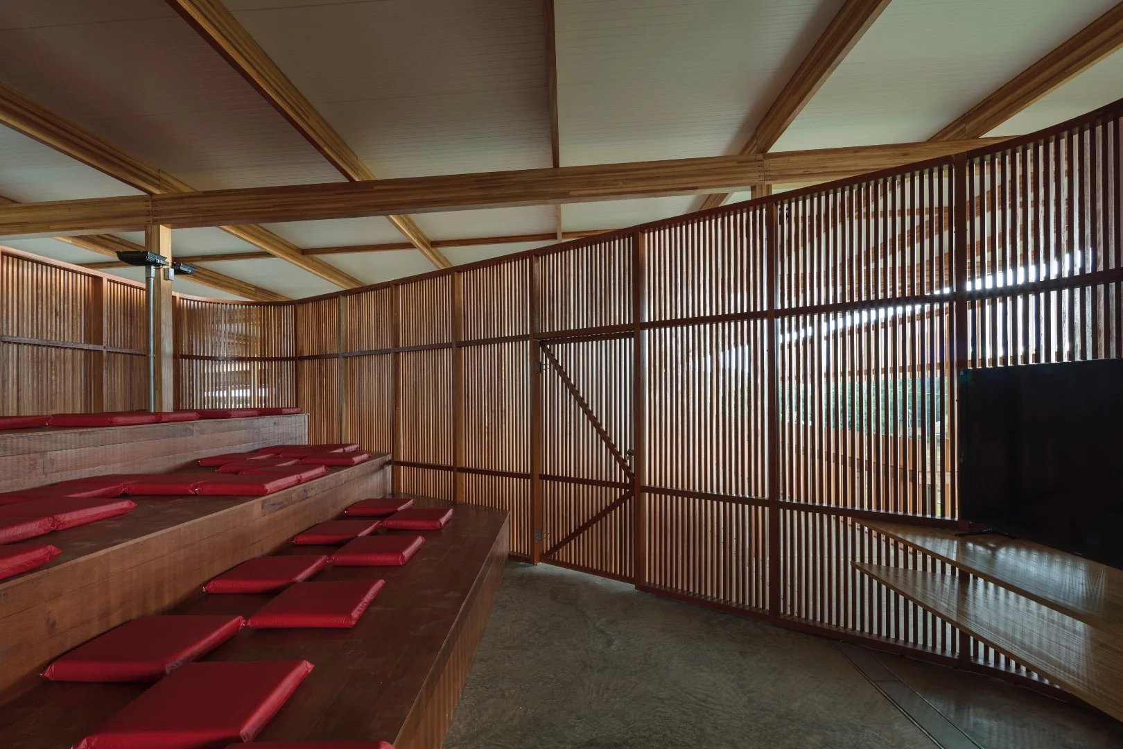 Impressively, despite the tropical climate, which can reach around 45° C (113 degrees Fahrenheit), the interior of Children Village provides a comfortable environment without air-conditioning