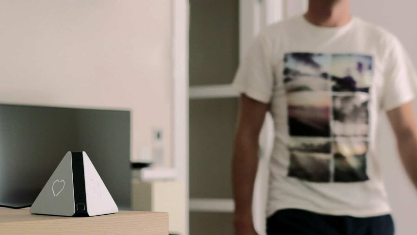 Prizm is able to identify which users enter a room thanks to the unique smartphone or wearable identifier