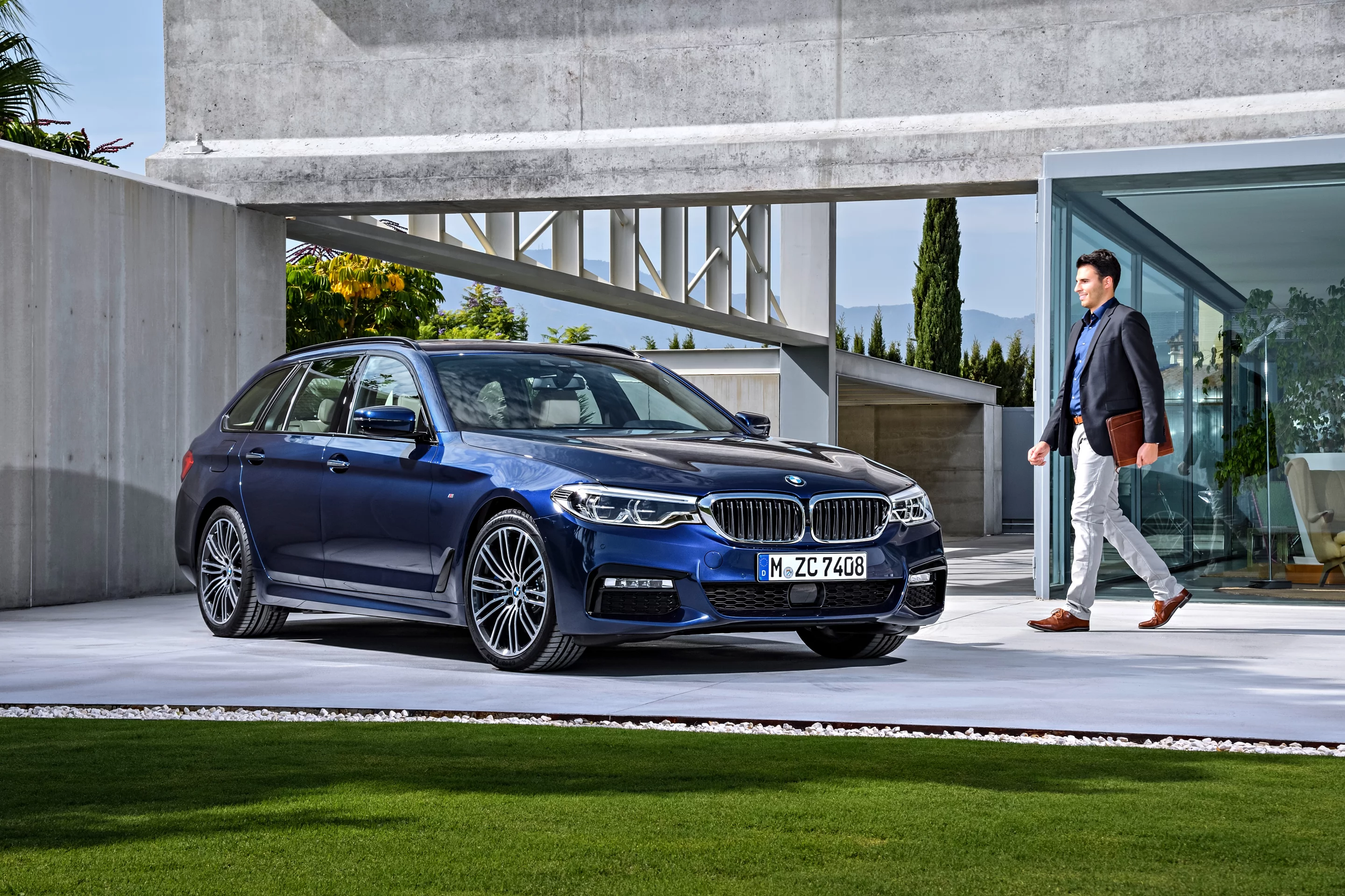 The new BMW 5 Series Touring is a pretty take on the wagon formula
