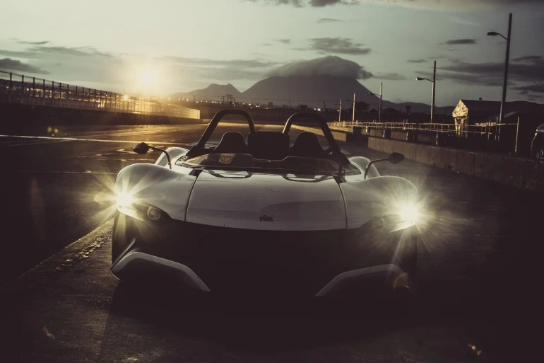 The Mexican-designed VŪHL 05