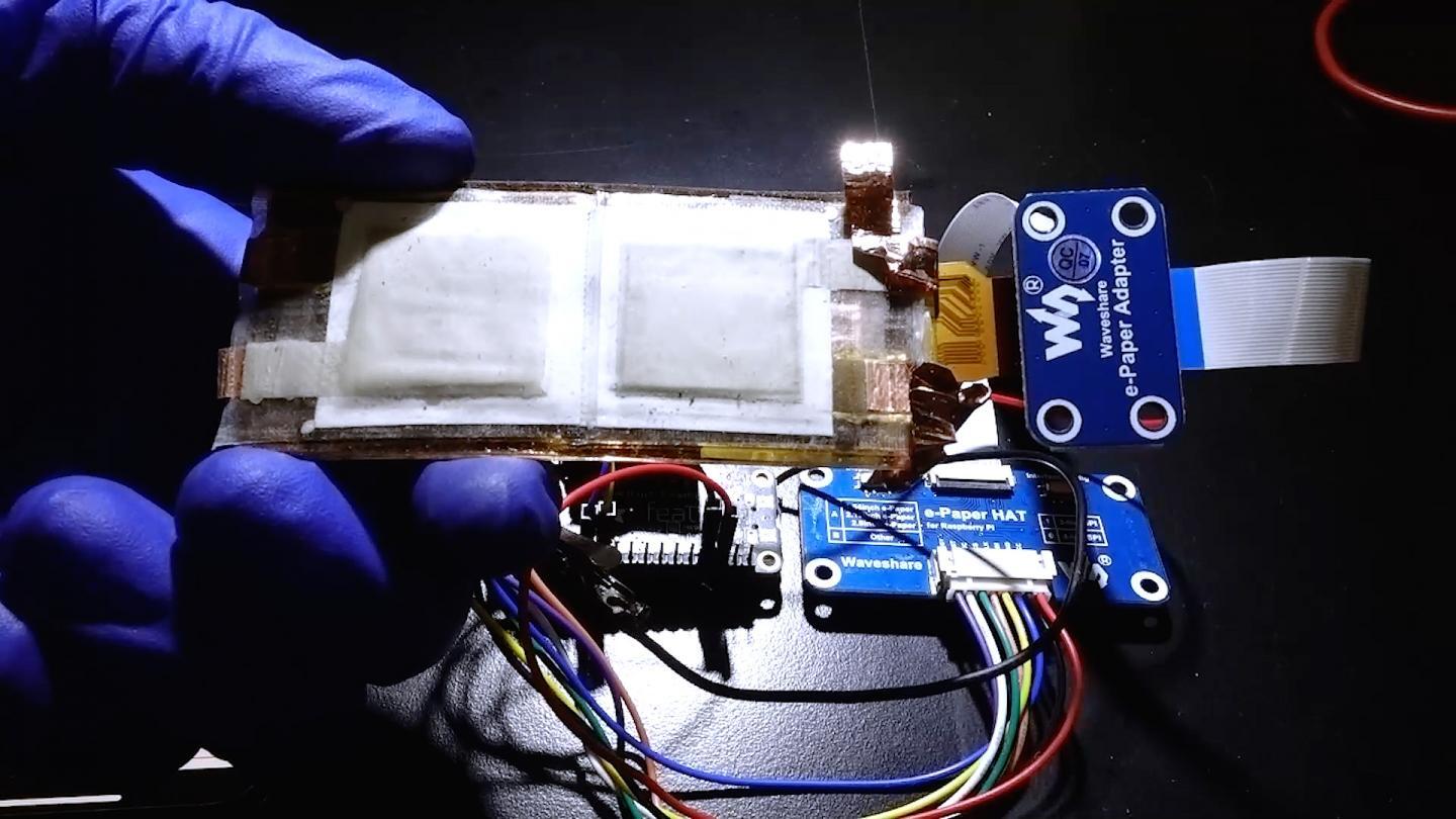 The researchers demonstrated their battery’s potential by using it to power a flexible display system