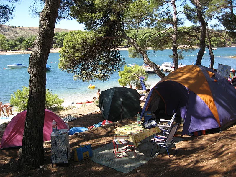 Gizmag's top ten camping gadgets for 2010 (Photo: Stefanocek)