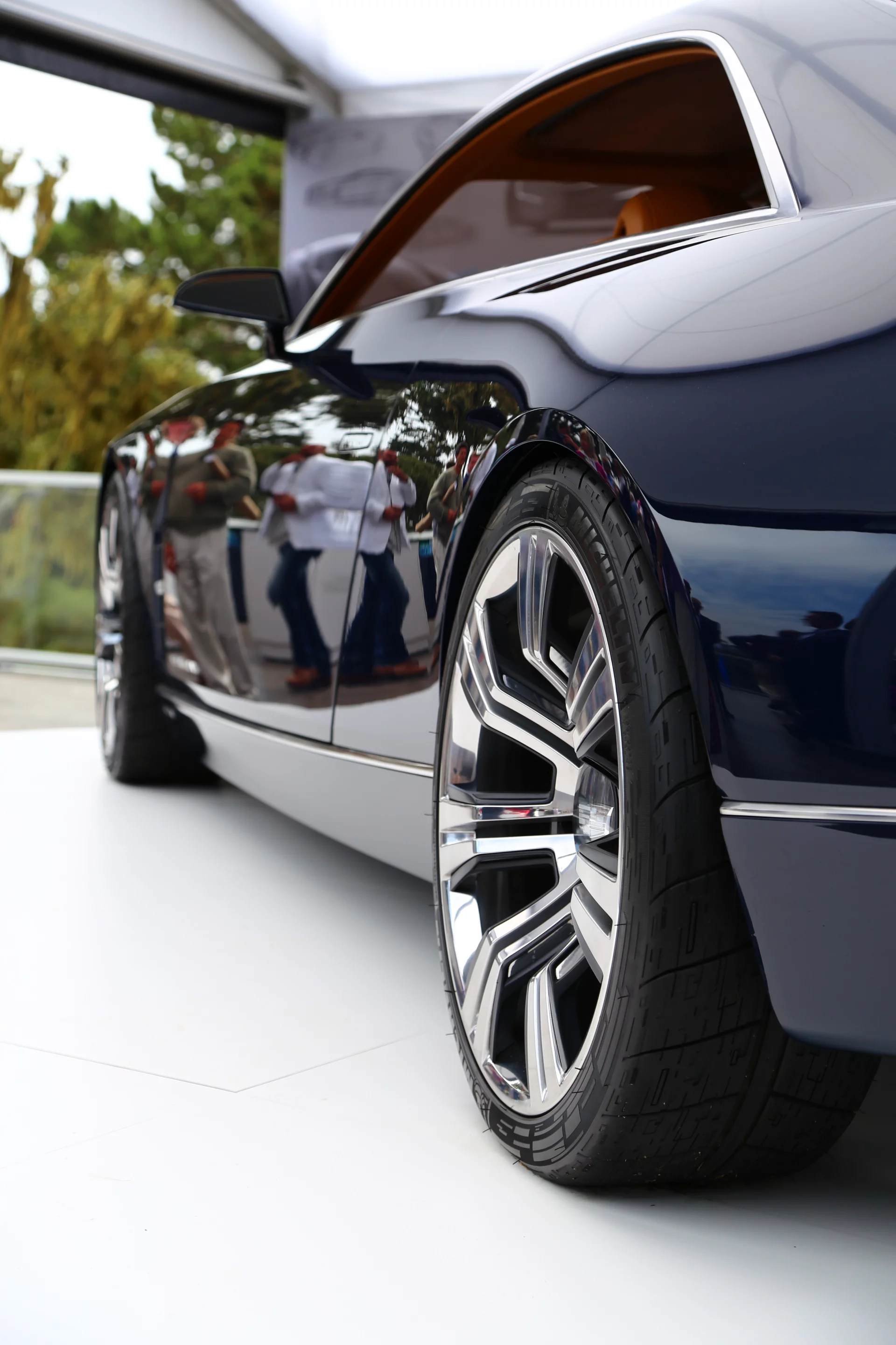 Cadillac refers to the Elmiraj as a "4-seat coupe with presence and poise that picks up from where the Ciel Concept left off" (Photo: Angus MacKenzie/Gizmag.com)