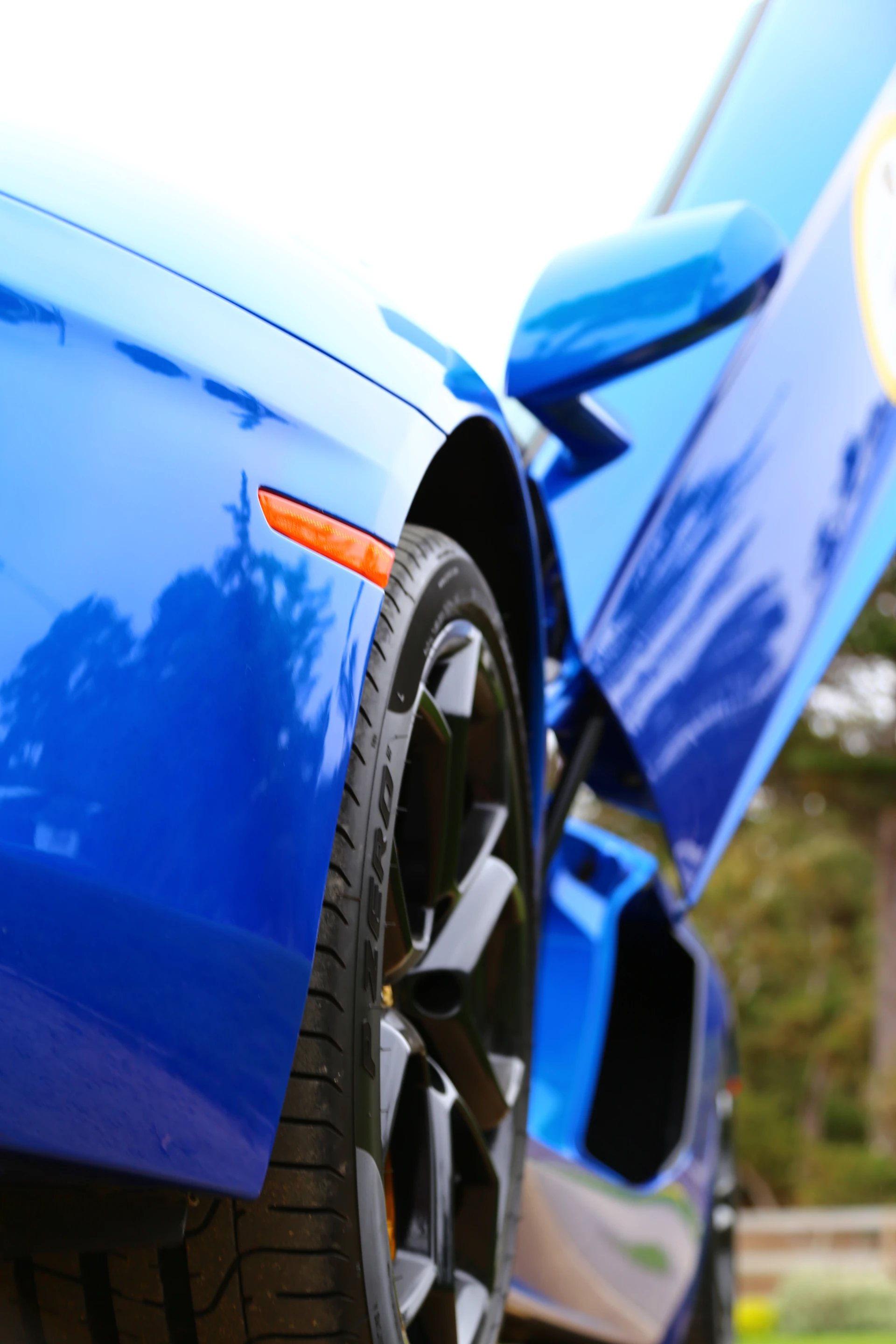 Under less than ideal road conditions the Haldex AWD system splits power to the wheels, with rear wheels only receiving 40 percent power as opposed to 70 percent (Photo: Angus MacKenzie/Gizmag.com)