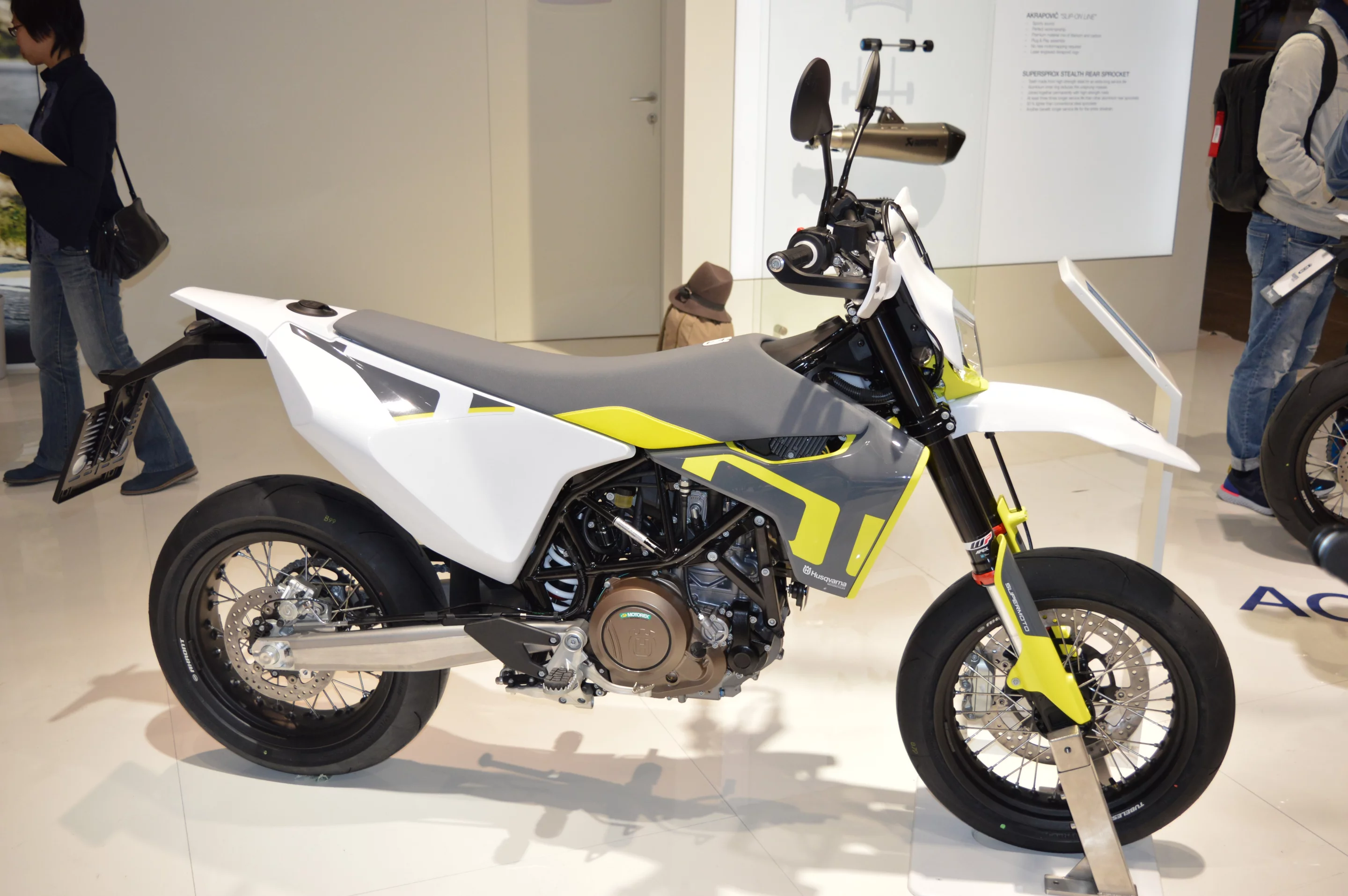 A brand new and quite stylish color option for the Husqvarna 701 series was unveiled at the EICMA show