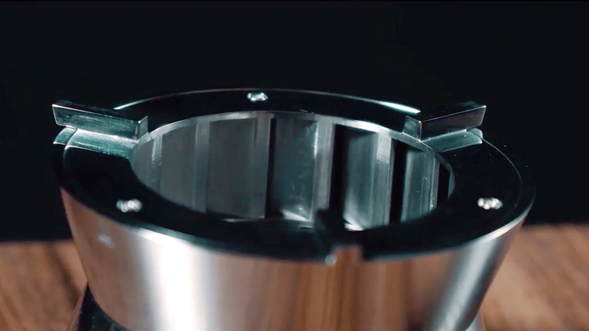 The Ember's three-pronged cooking platform is built to host pots and pans
