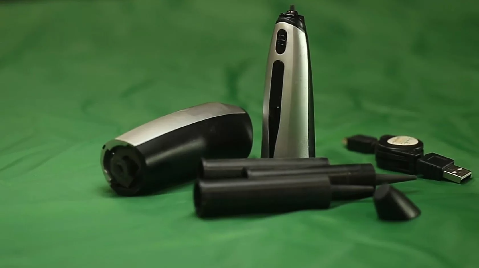 The CreoPop "cool ink" 3D pen will come with five ink capsules