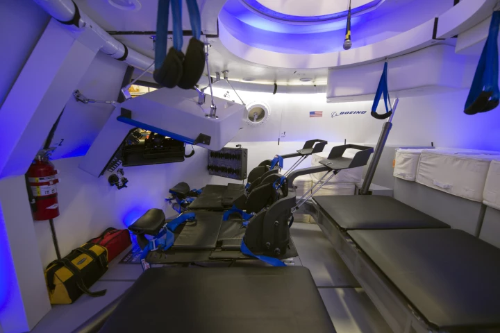 Interior of the CST-100 space capsule mock up (Photo: NASA/Robert Markowitz)