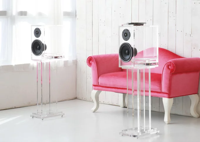 Mmultiple ONEaudio units can be combined and configured in stereo, network, or as 5.1 surround systems