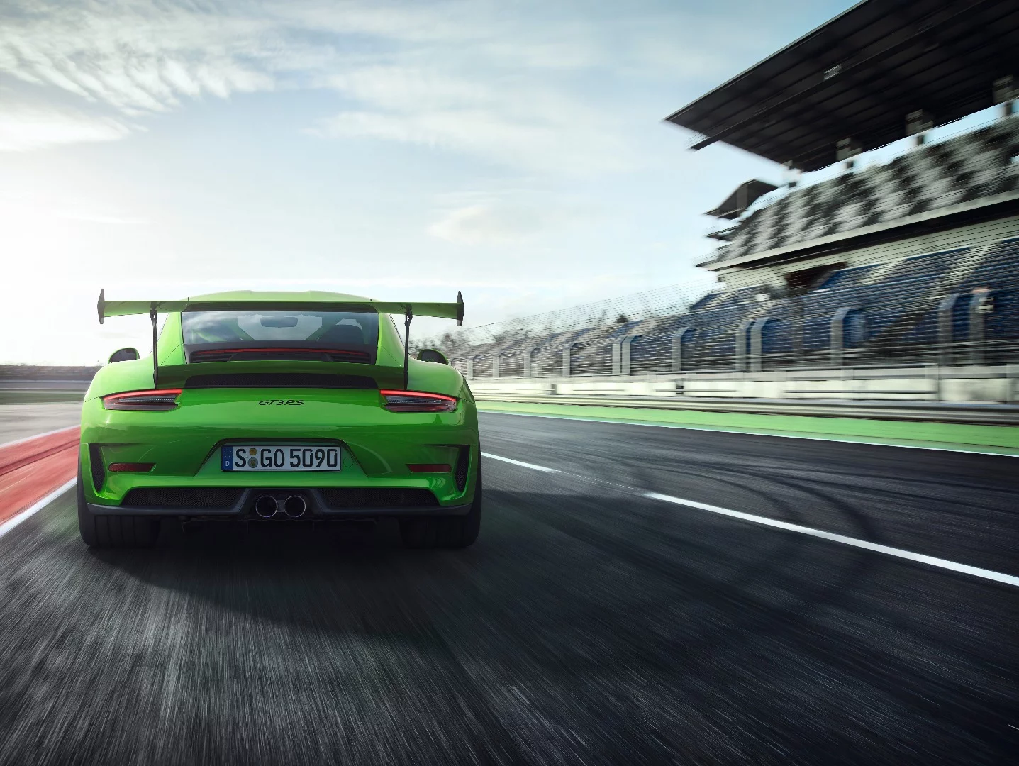 2018 Porsche 911 GT3 RS: a bit of a racetrack special