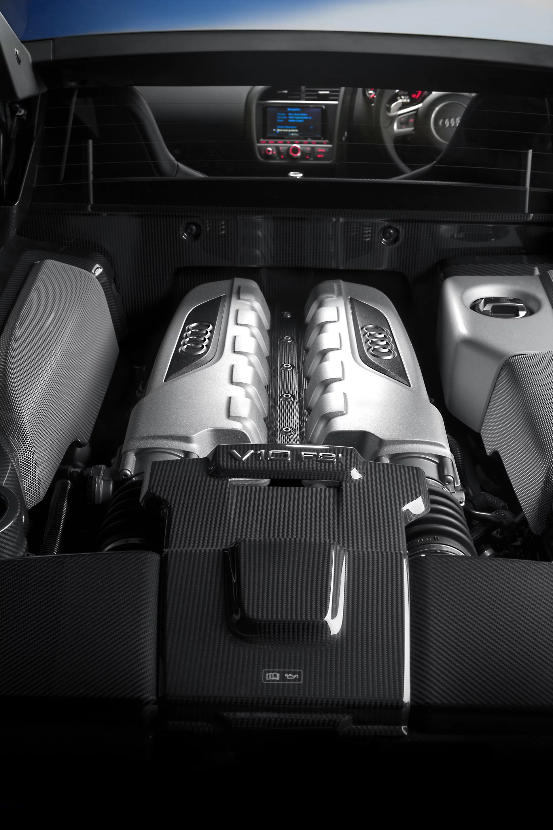 The V10 engine cranks out 404 kW