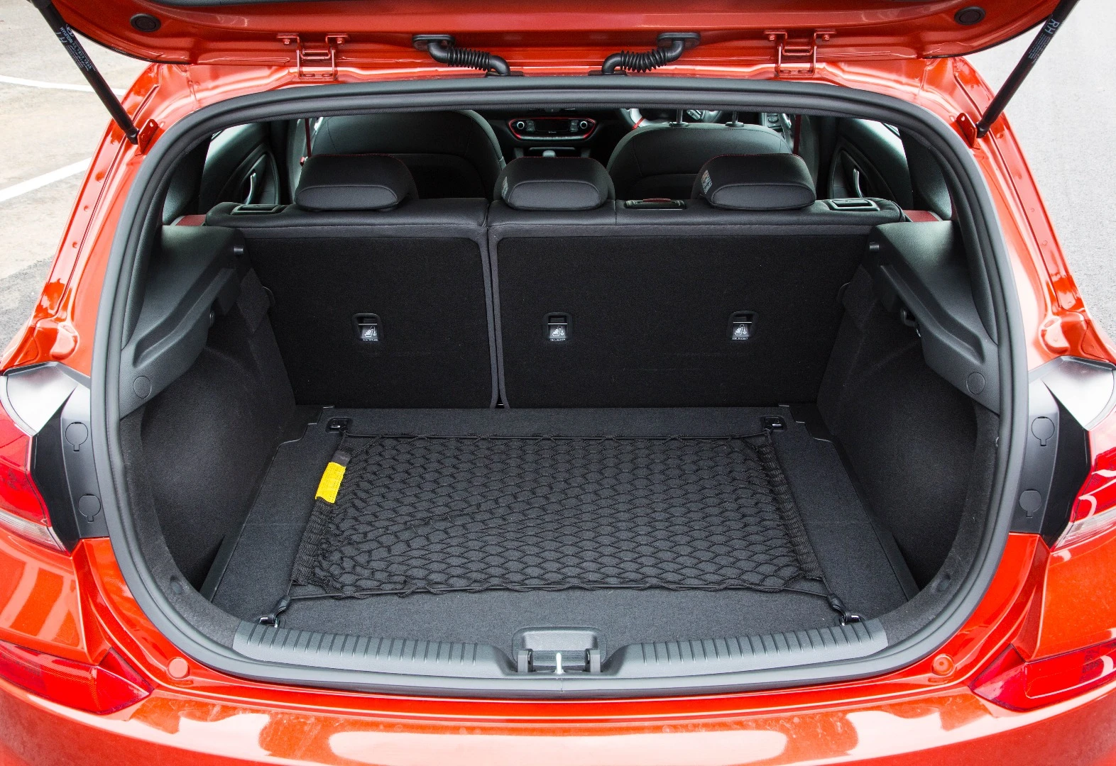 The boot of the i30 SR