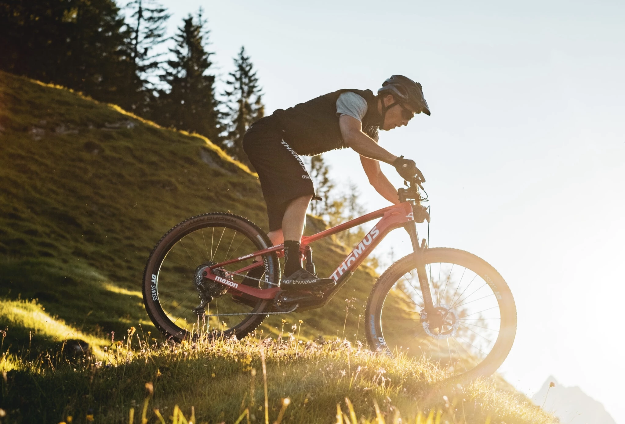 The lightest full-suspension e-mountain bike in the world: the Thomus Lightrider E Ultimate