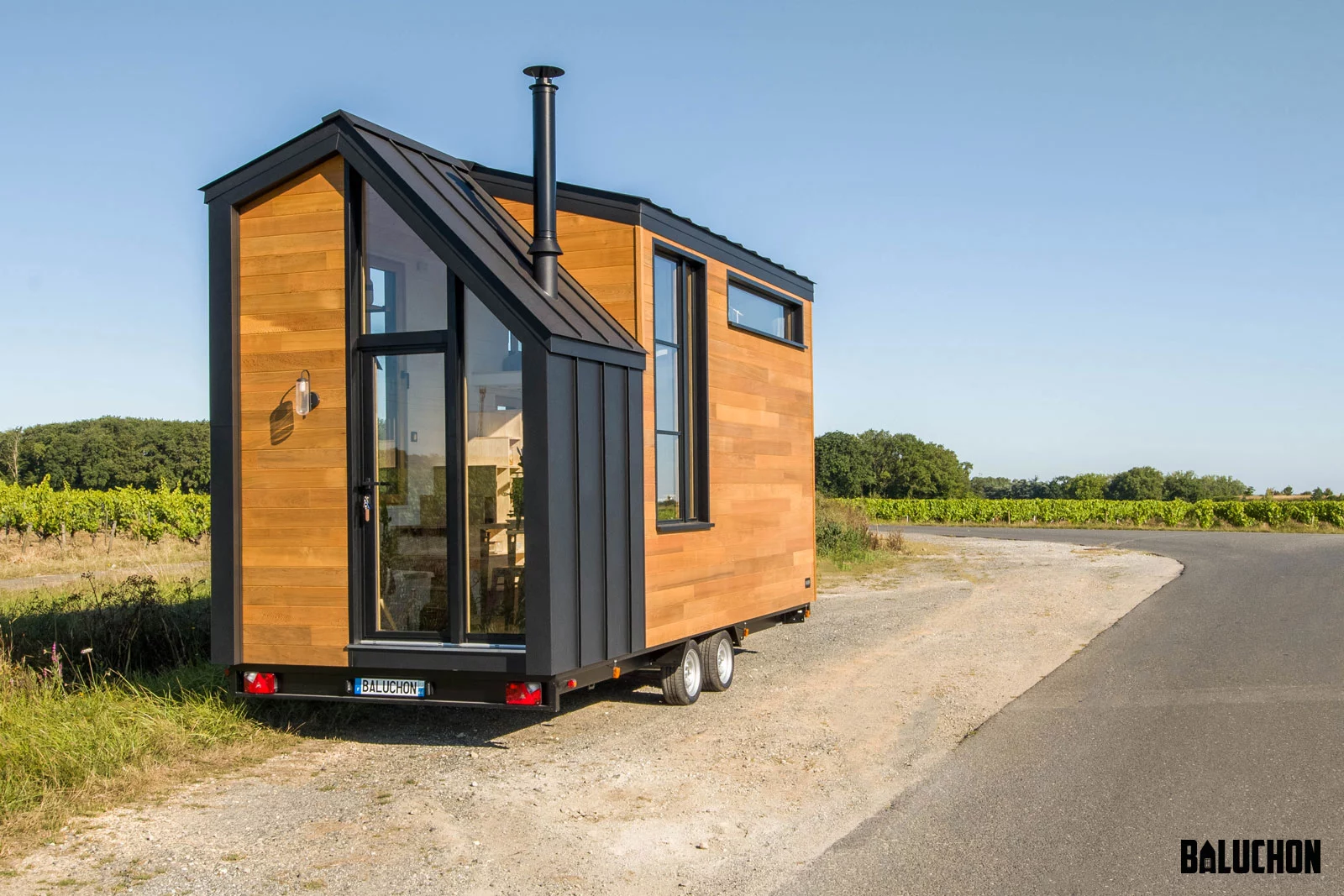 The Tiny House Sauvage is based on a double-axle trailer and measures 6 m (20 ft) long
