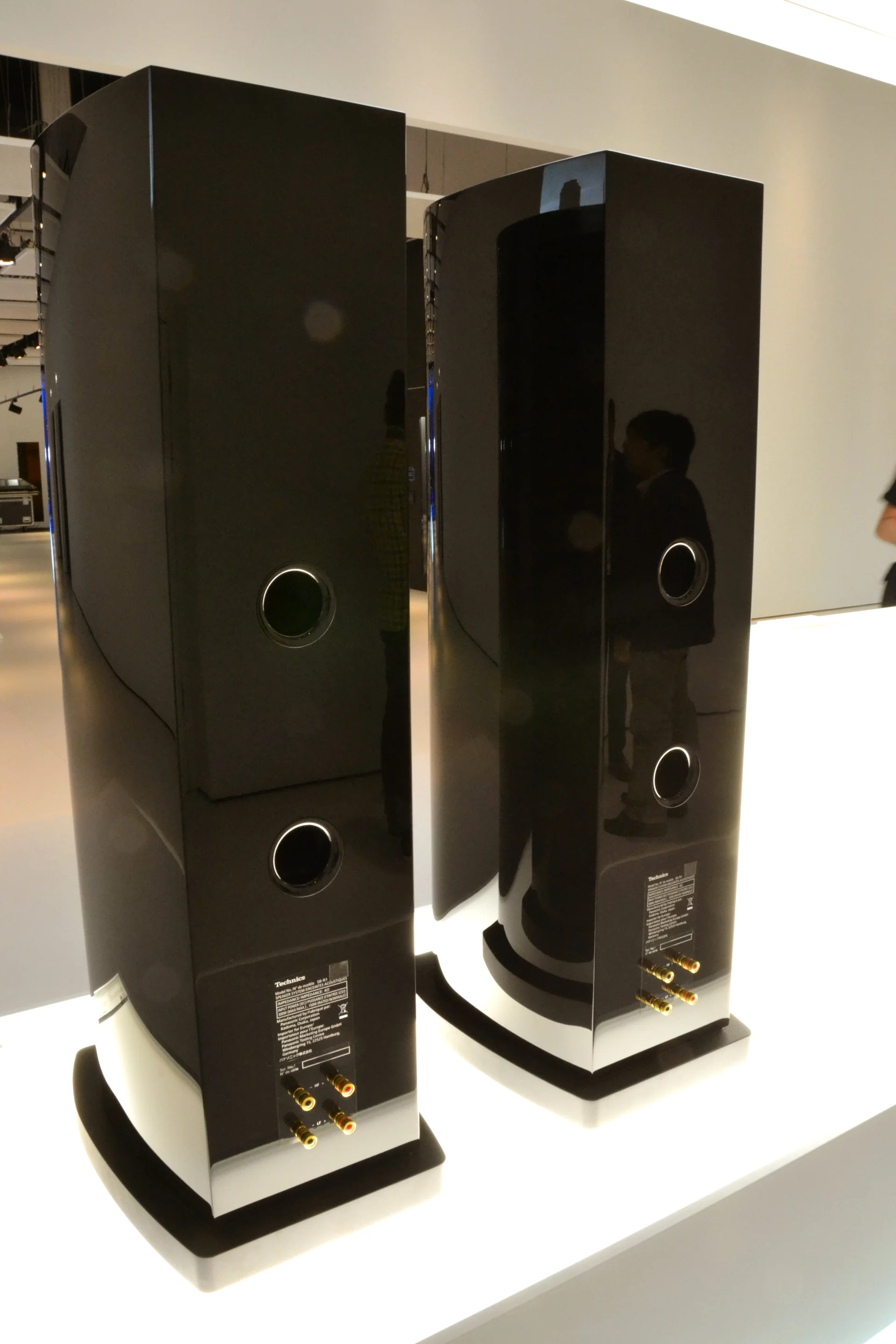 The rear of the Reference Class SB-R1 speakers (Photo: Paul Ridden/Gizmag)