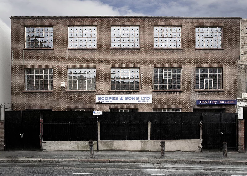 Telling the truth through false teeth – one of Chinneck's first large-scale installations
