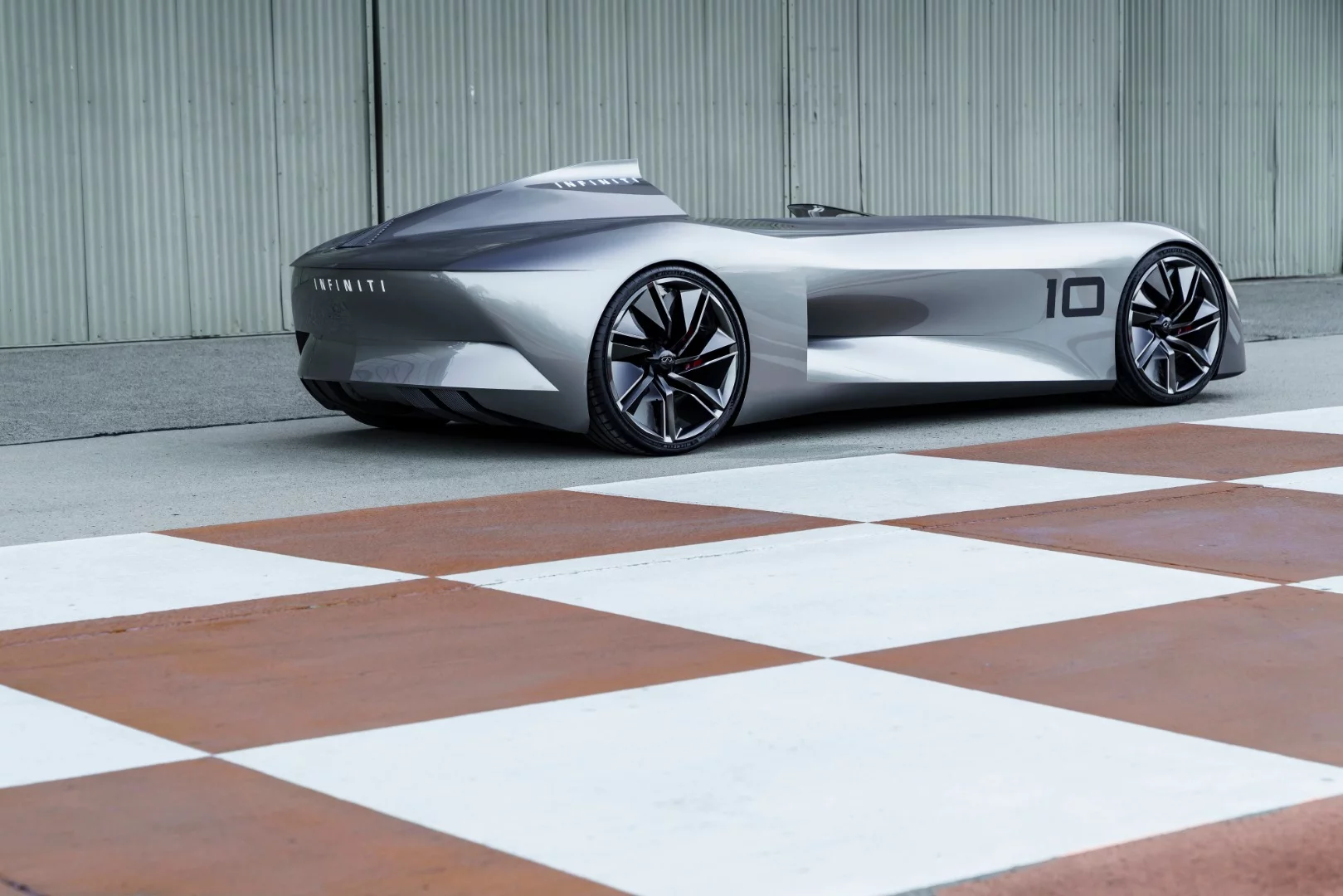 Infiniti Concept 10: a very clean look