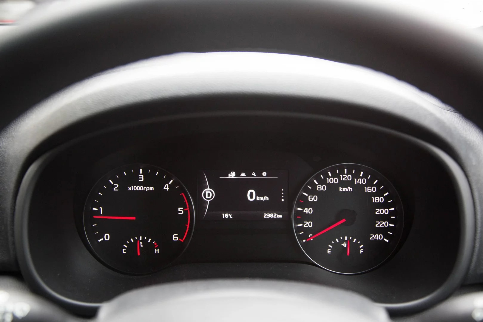 The clear dials on the Kia Sportage GT Line Diesel