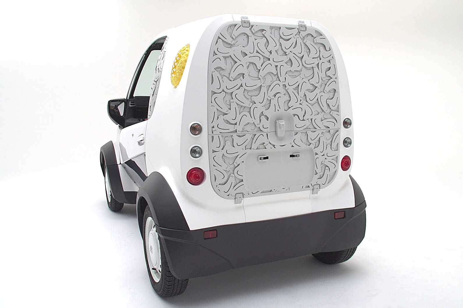 The exterior panels of the Micro Commuter have been 3D-printed