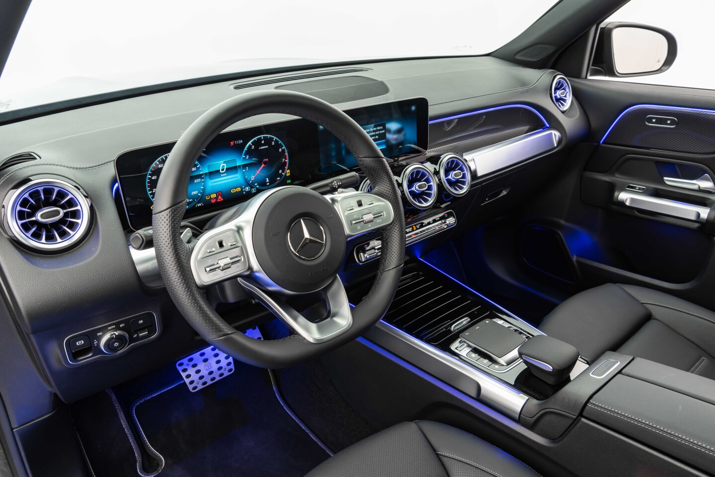 Upgraded interior lighting, Brabus-exclusive pedals, and other add-ons make up the interior package for the Mercedes GLB
