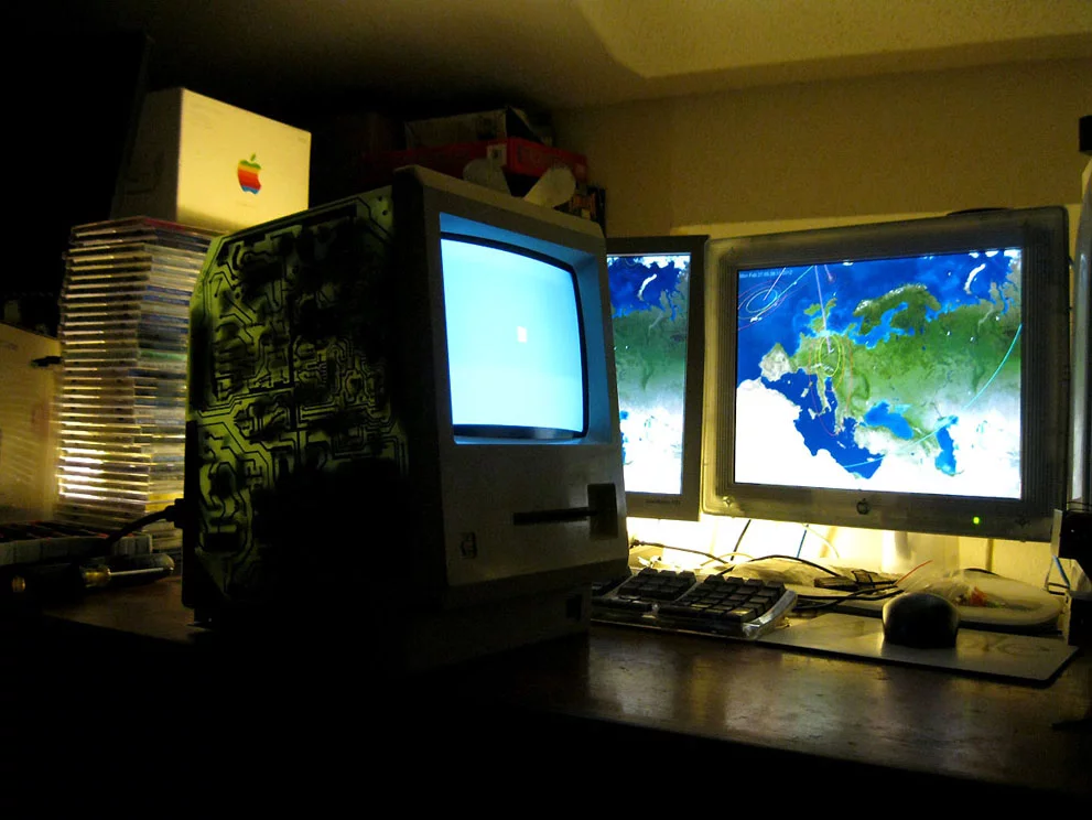 The Macintosh 128K prototype that is up for sale on eBay