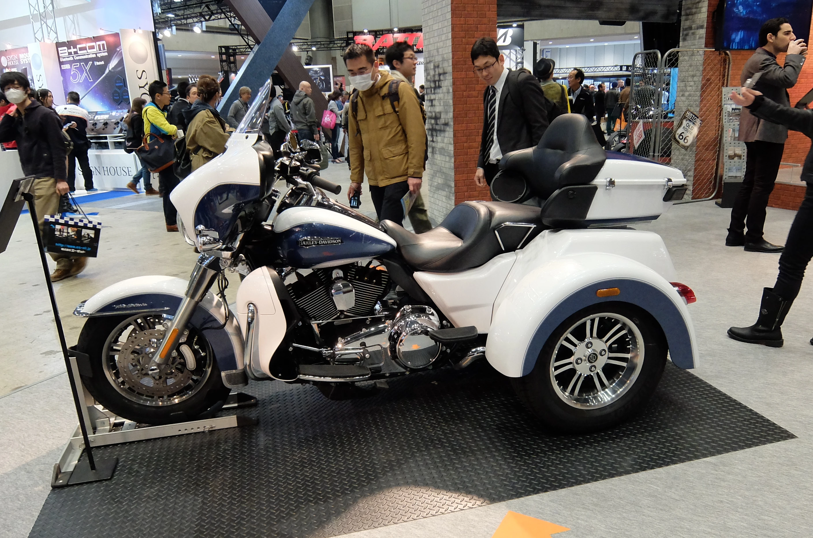 Harley-Davidson Tri Glide Ultra and is powered by a 1700cc engine (Photo: Stephen Clemenger/Gizmag.com)