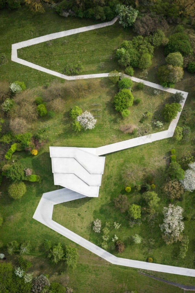 A client’s stubbornness and an architect’s creativity have been reconciled in a truly unique new home in central Poland