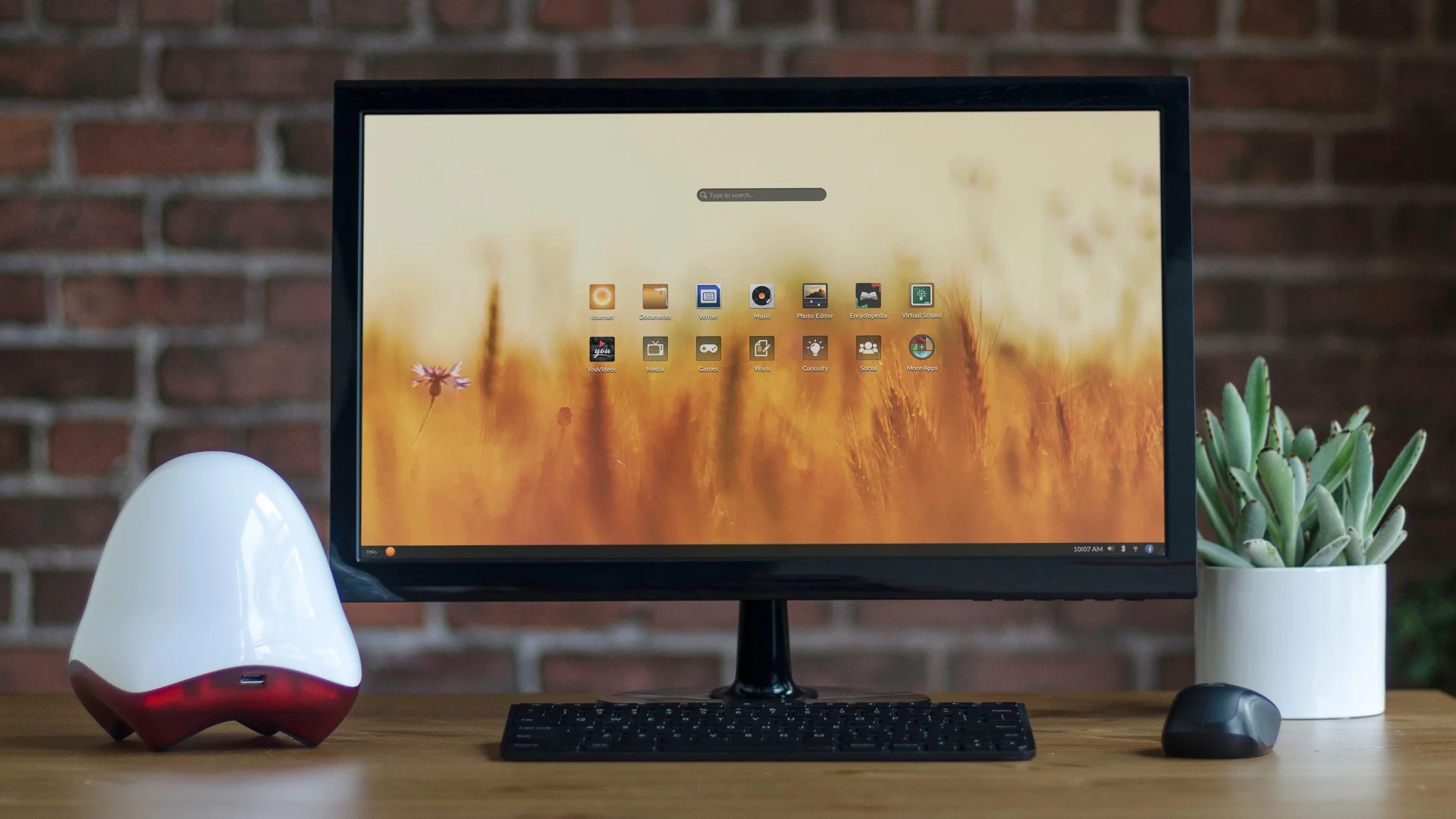 The proprietary operating system, called Endless OS, has been designed to require no training to use