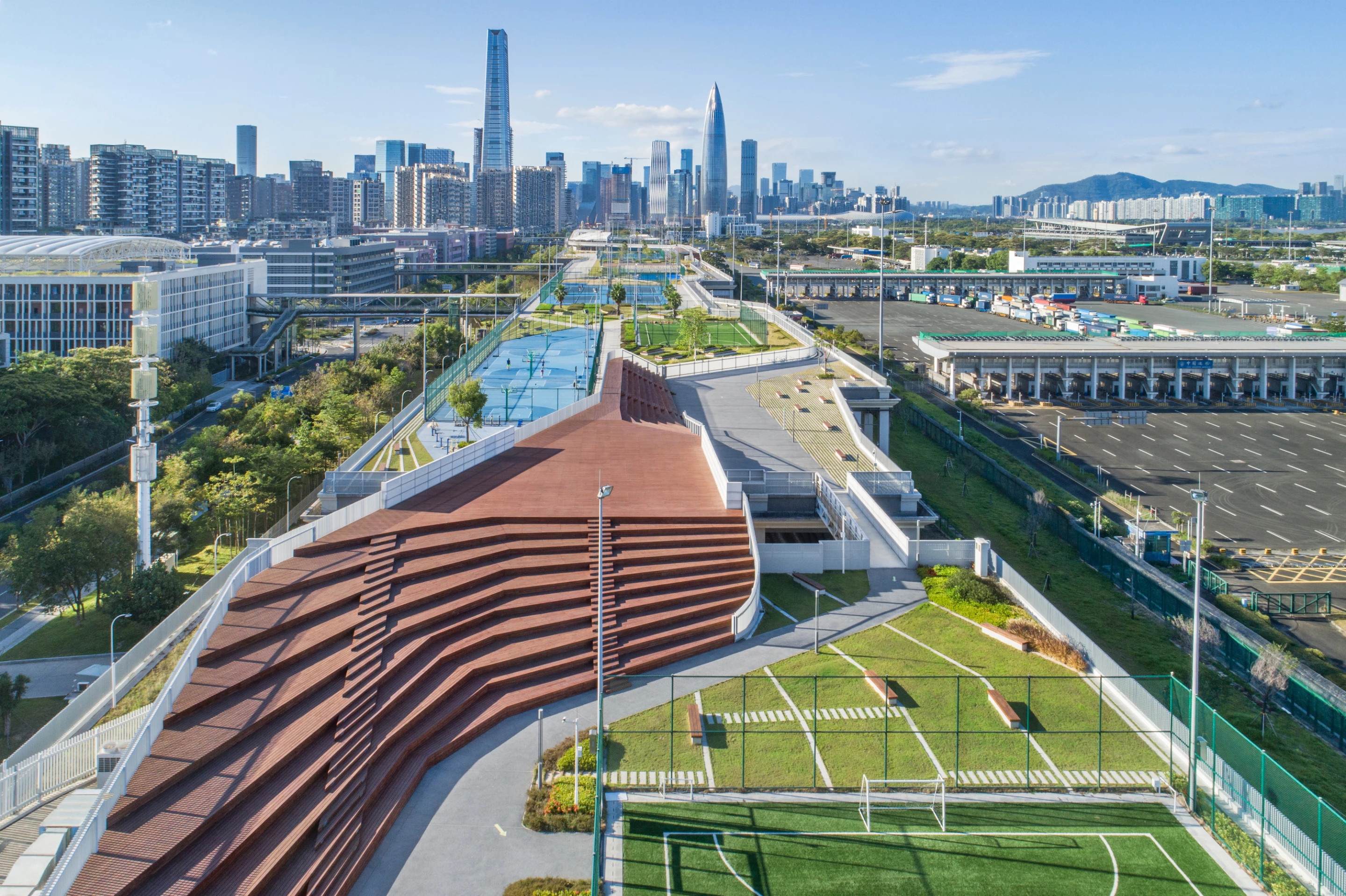 The Shenzhen Skypark includes a number of seating areas created from timber, as well as other facilities like bathrooms and changing rooms