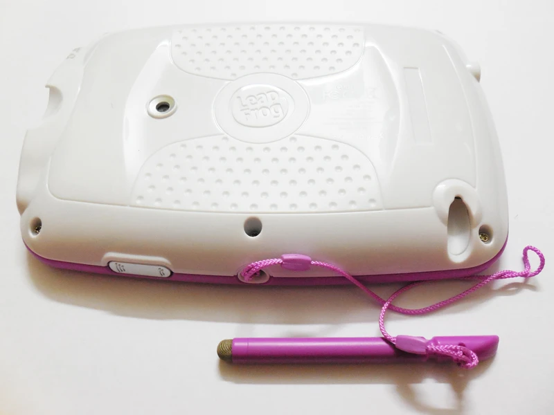 The crayon-sized stylus is easy to grip and has a soft mesh tip (Photo: Lakshmi Sandhana/Gizmag)