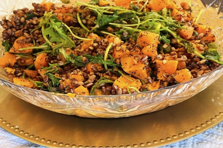 The vegetarian salad, which definitely looks tastier than the paste served to the astronauts in 2001: A Space Odyssey