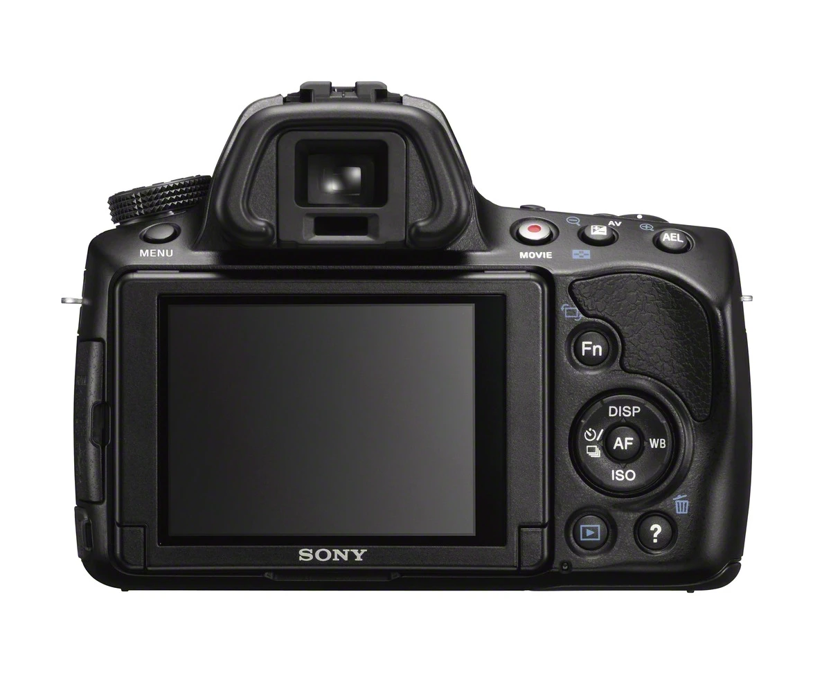 The new model features a 2.7-inch, 230,400 dot resolution LCD panel, a step or two down from its predecessor