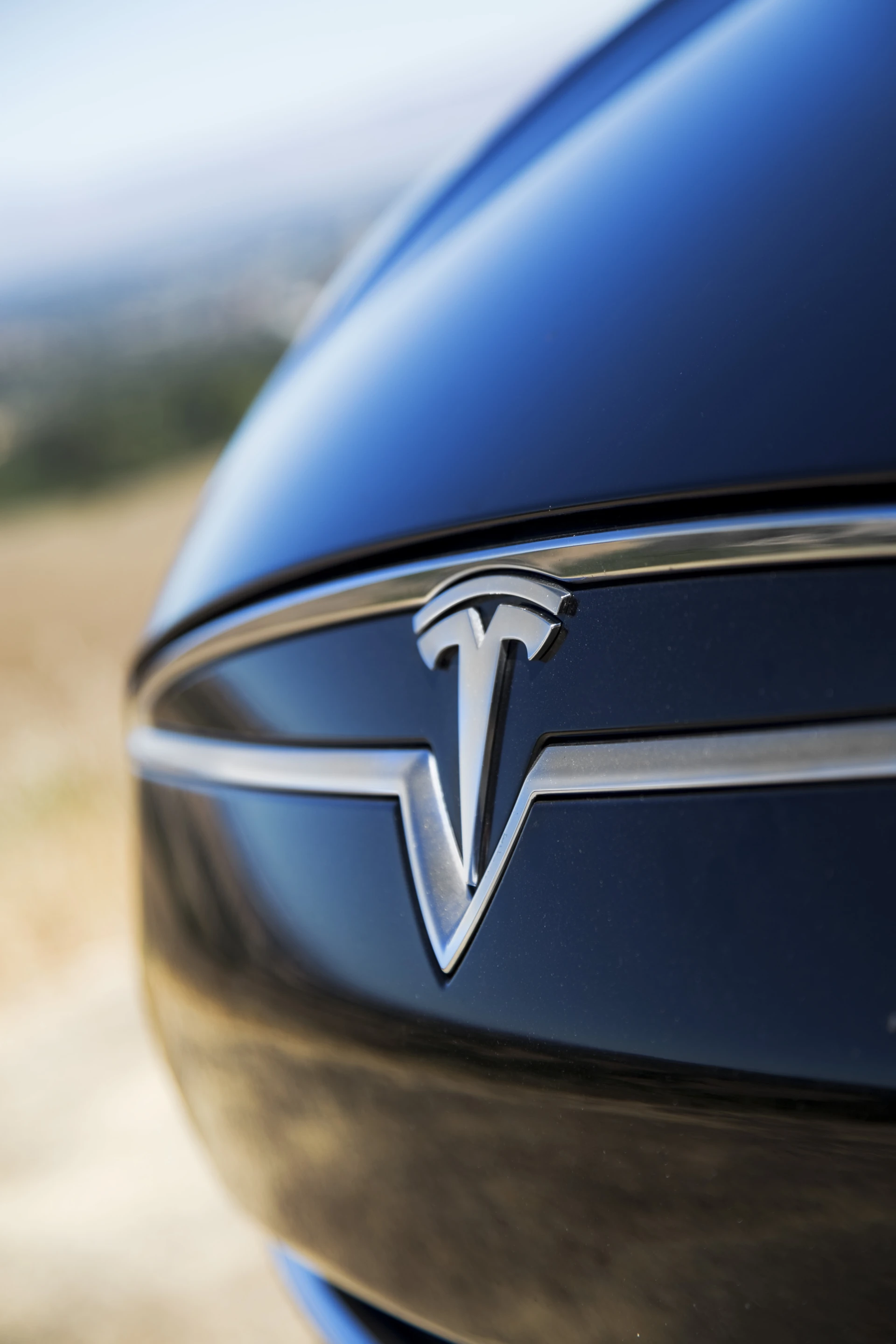 Unlike gas powered vehicles, the Model S P85 has torque on demand from zero RPM, which translates into one of the most intoxicating performance sedan experiences on the market (Photo: Angus MacKenzie/gizmag.com)