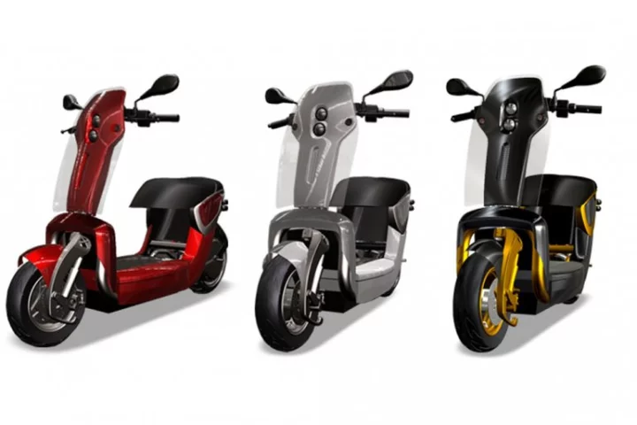 The XO2 folding scooter range - 125, 50 Urban and 50 Sport