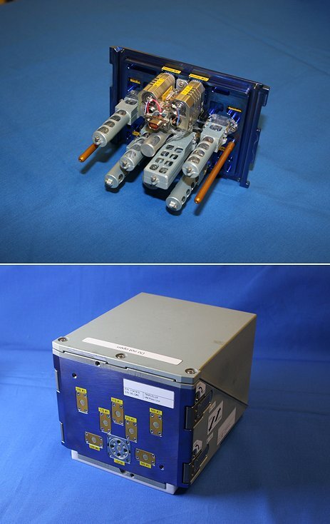 TripleLux Advanced Experimental Containment (AEC) hardware (Image: ESA)