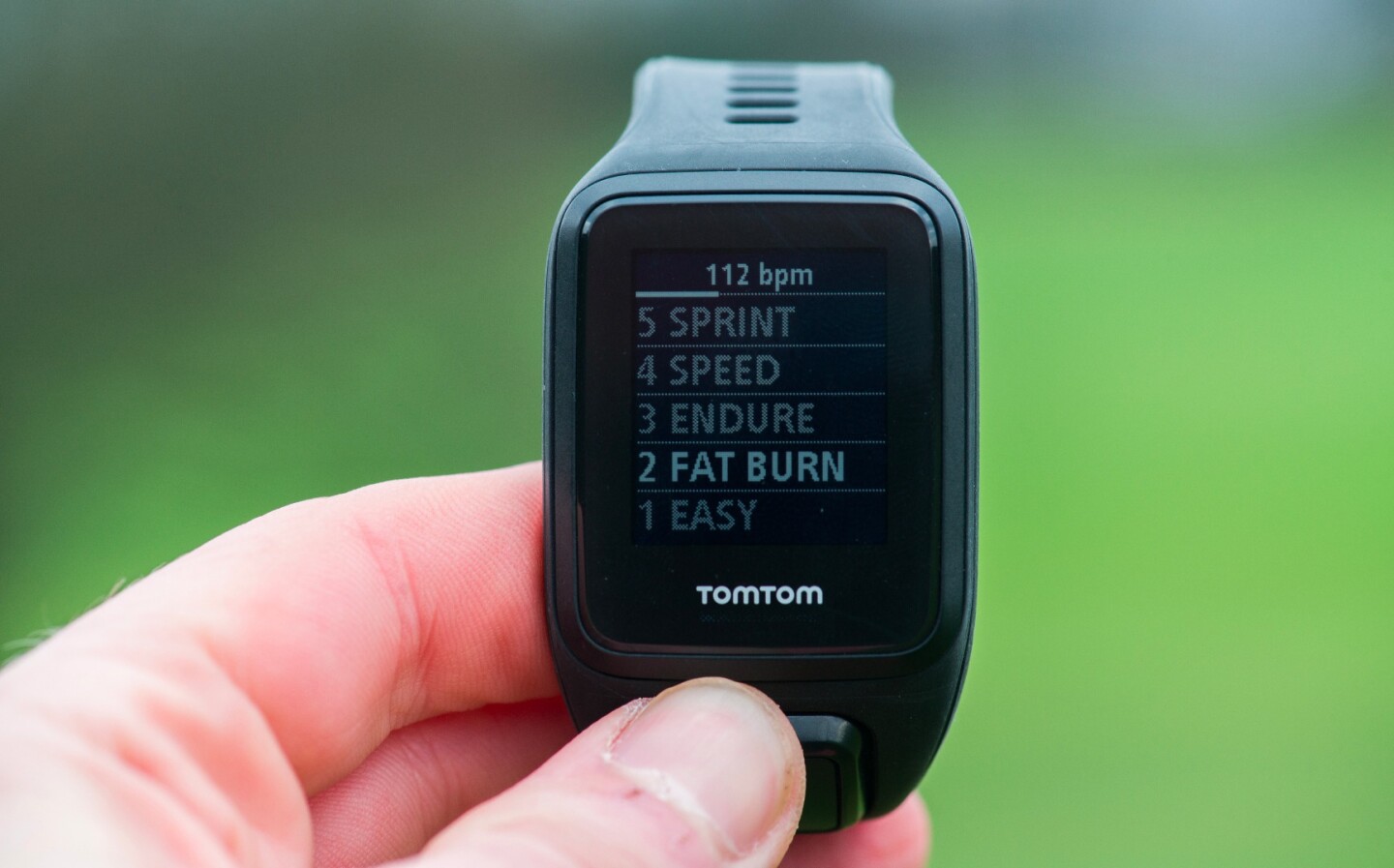 The heart-rate monitoring TomTom Spark (Cardio + Music) can be seen in terms of training zones
