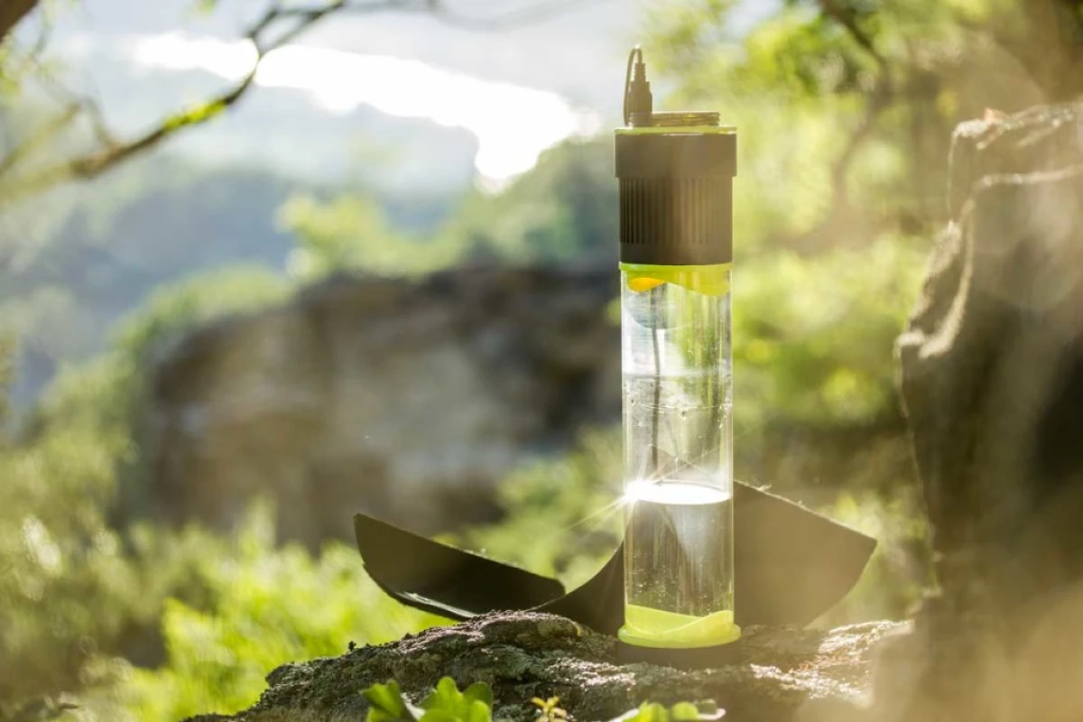 The system is powered by a connected solar panel
