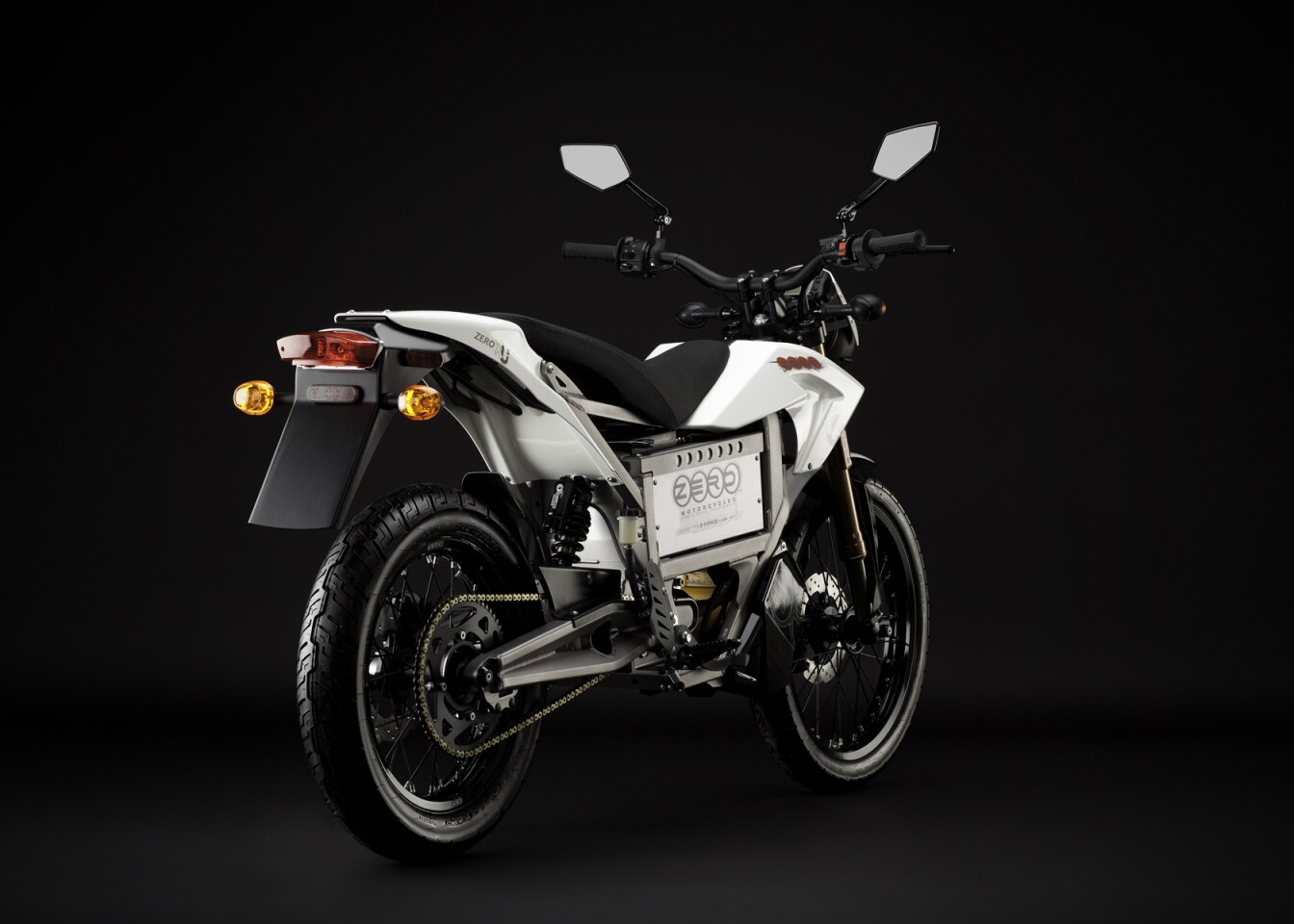 The Zero Xu Electric Commuter Motorcycle With A Removable Battery Pack