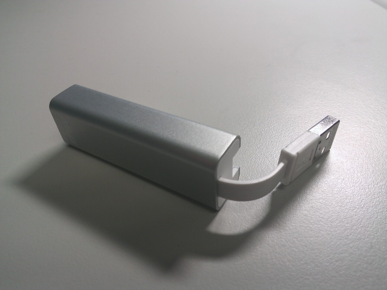 The diminutive router supports up to 128-bit encryption for added security and is compatible with multiple operating systems