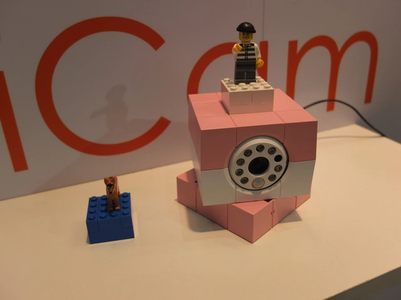 The iCam's remote pan and tilt control allow it to be panned 360 degrees