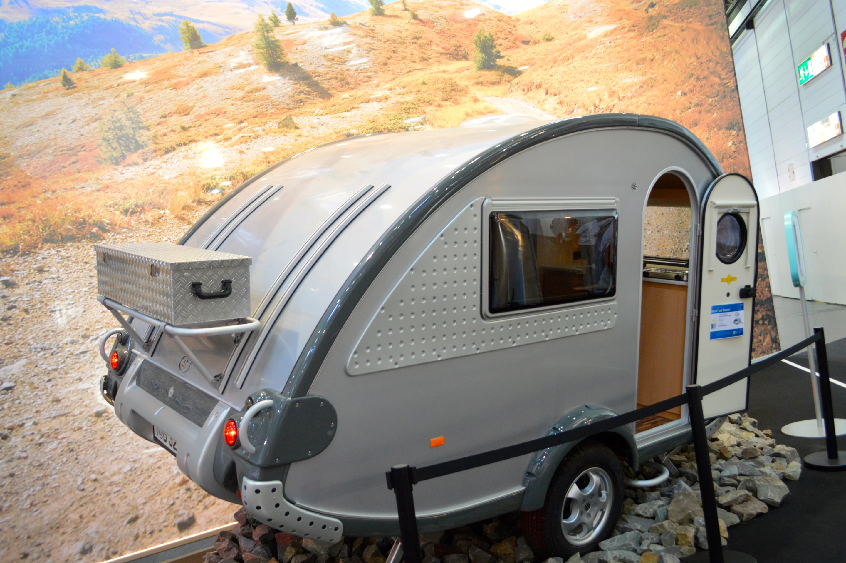 Unlike the Carreta, the T@b integrates both its bedding and kitchen inside the main cabin