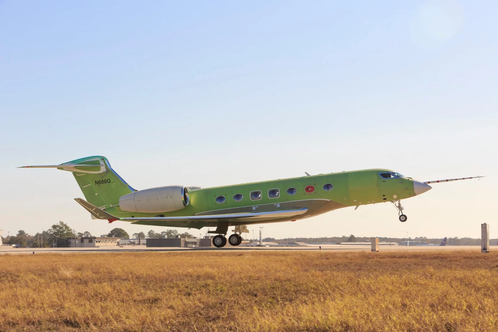The Gulfstream G600 took to the air without any paint livery