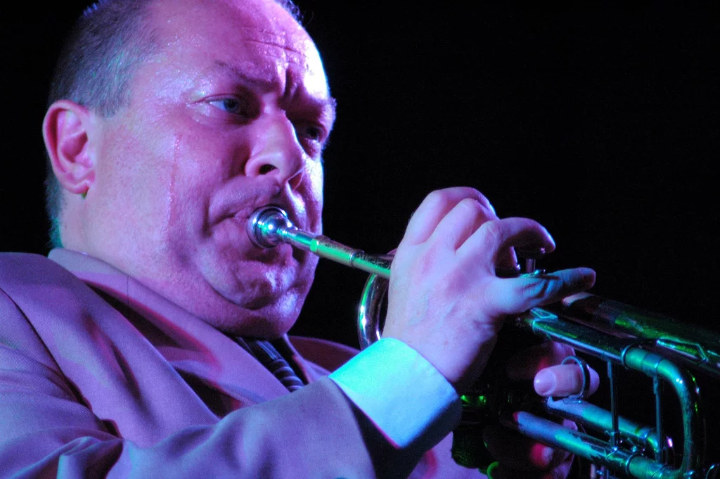 Different music evokes a different mood in the listener, the Emotion Classification in Contemporary Music project aims identify pieces that have a similar feel so that the emotional well-being of the listener can be improved