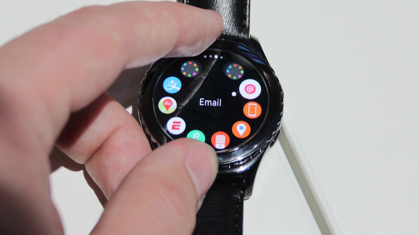 The rotating bezel adds depth to the user experience, but doesn't make things feel more complicated