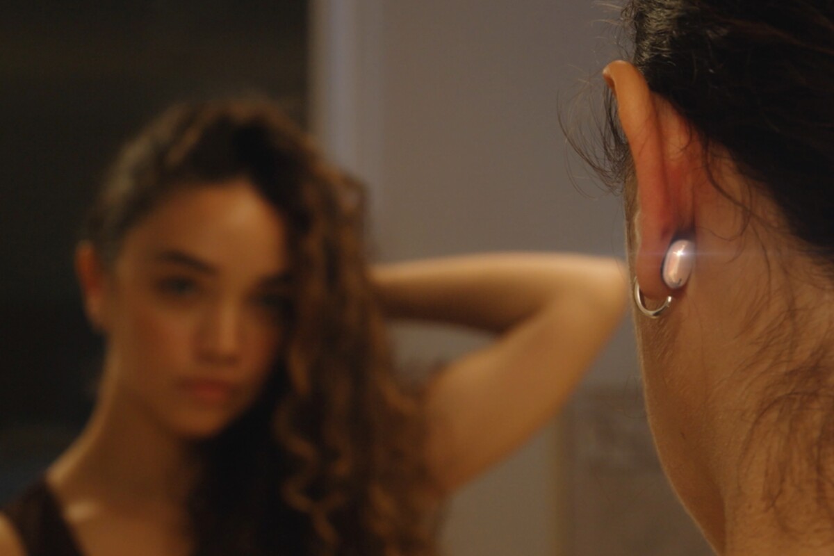 Smart health-tracking earrings measure blood flow to your head