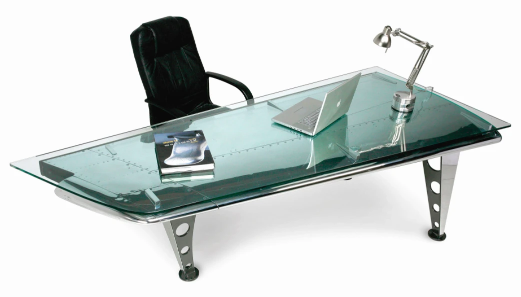 MotoArt's DC-9 Wing Desk