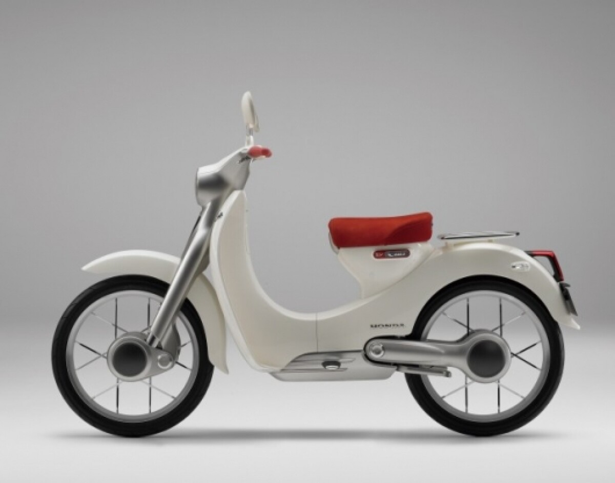 Honda to exhibit 2WD electric motorcycle at Tokyo Motor Show?