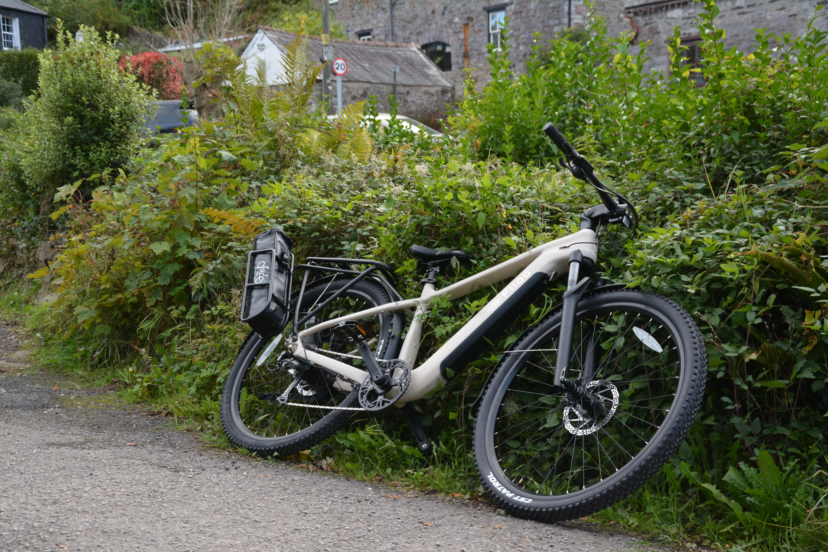 In triple-battery configuration, the Nomads shouldn't need to stop too often