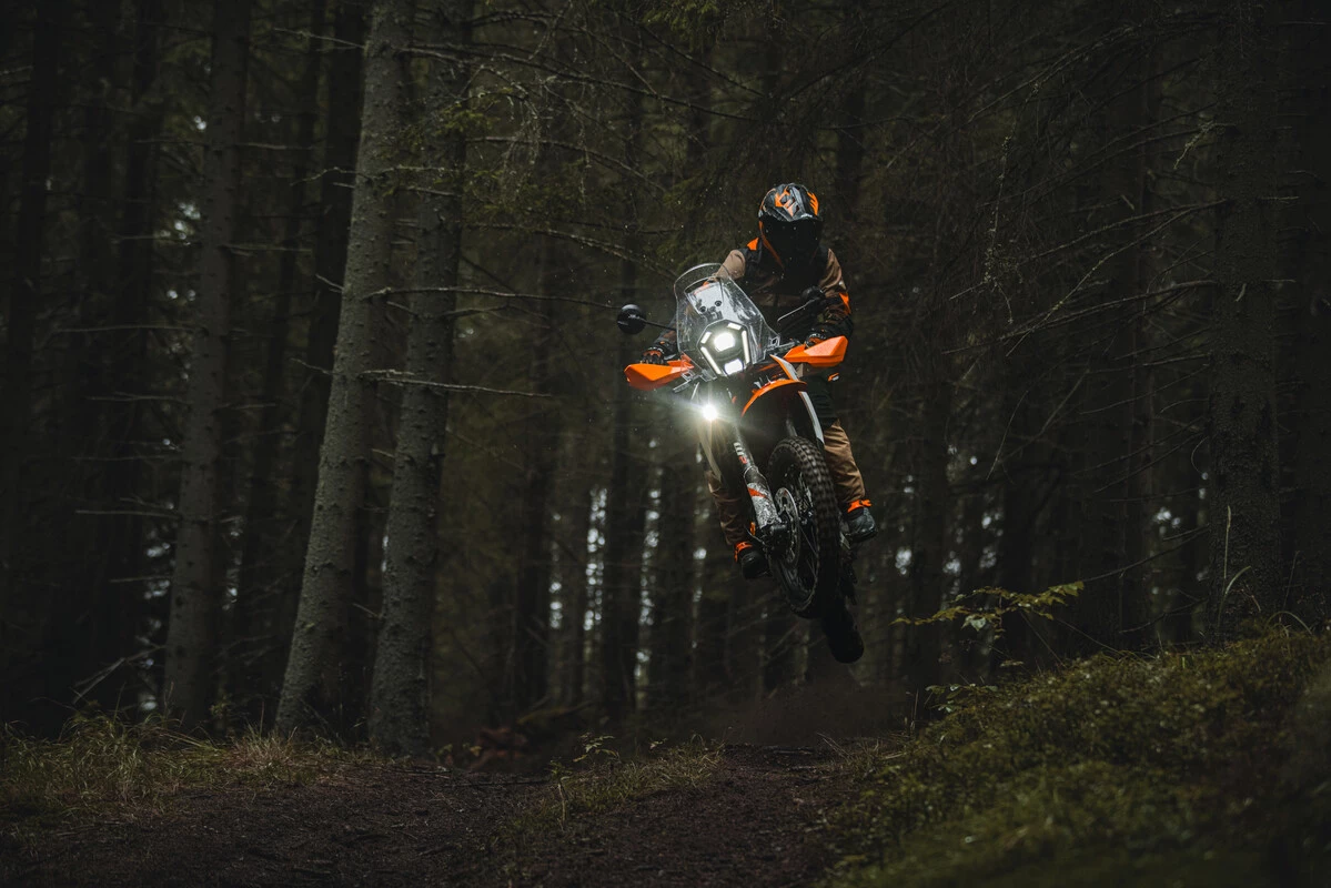 KTM 390 Adventure R's rigidity profile, triple clamps, steering head angle, and subframe mounts are all different from the other 390 models
